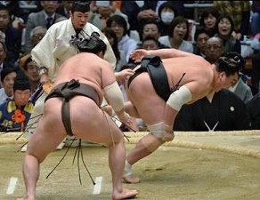 Rehabilitated sumo wrestler repays stablemaster with 1st